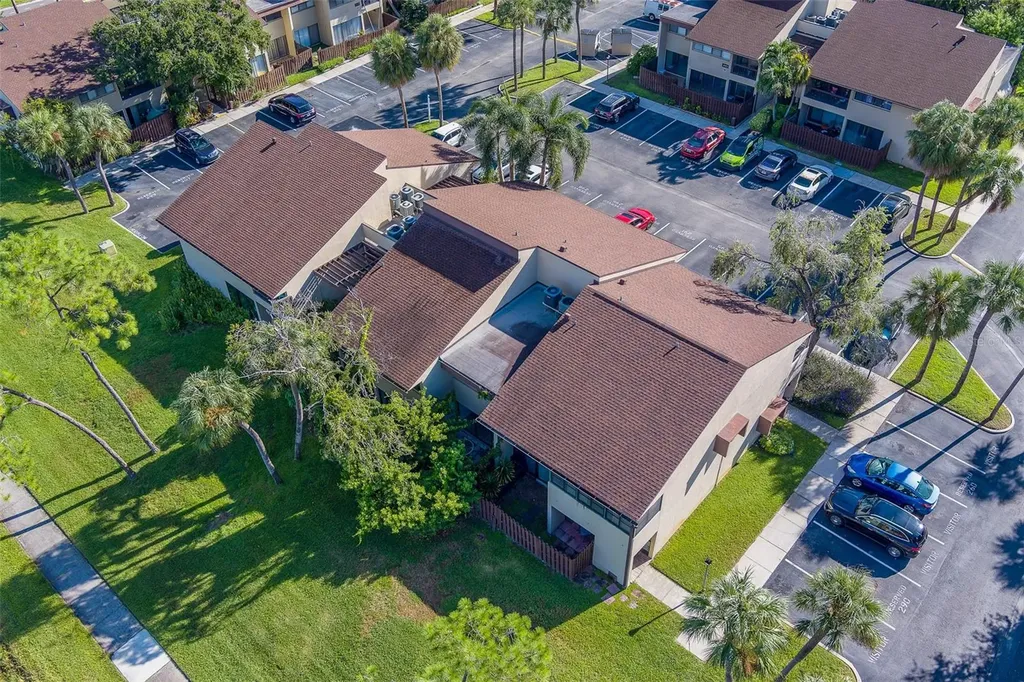 890 N Village Drive N St Petersburg FL 33716