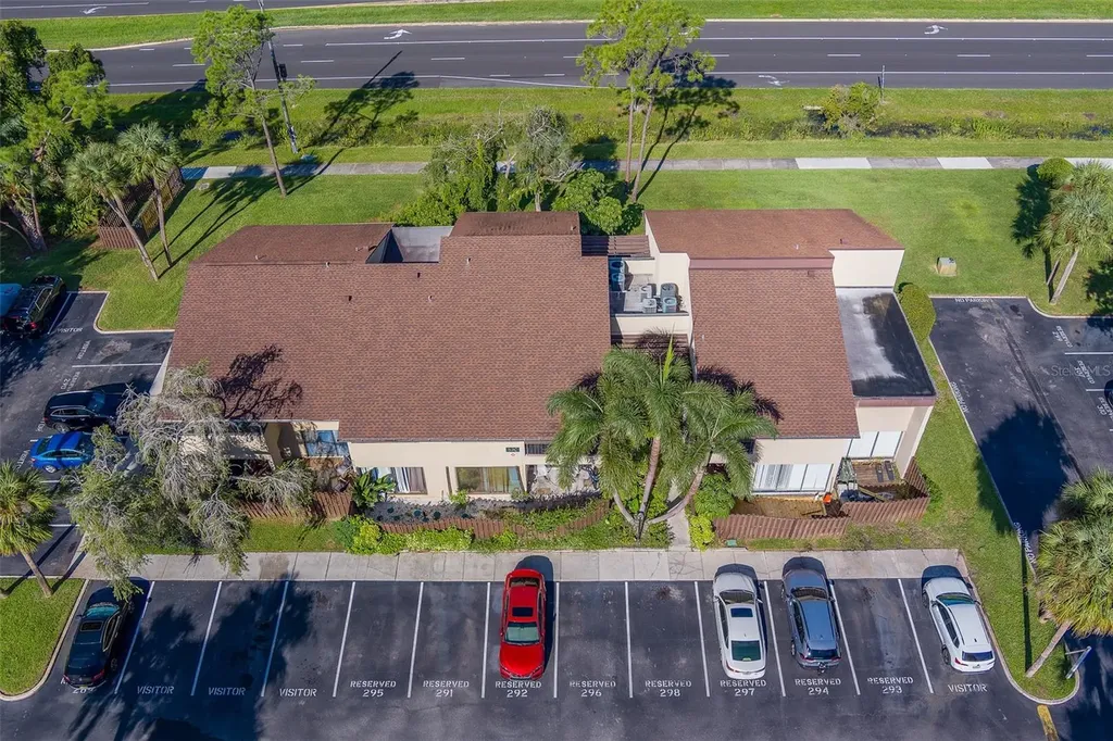 890 N Village Drive N St Petersburg FL 33716