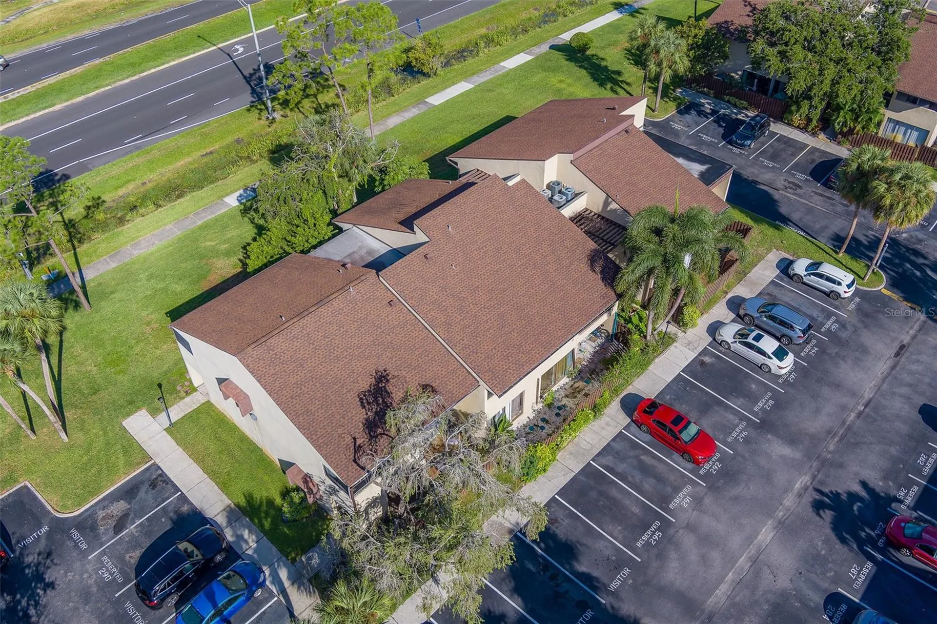 890 N Village Drive N St Petersburg FL 33716