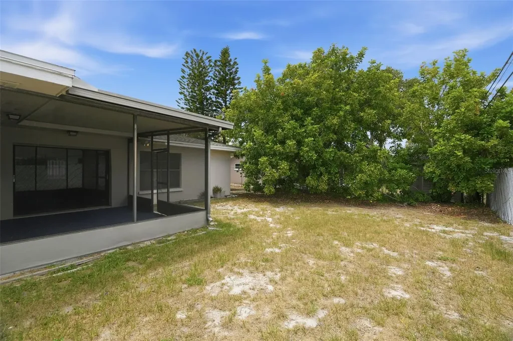 1981 Temple Terrace Clearwater FL 33764