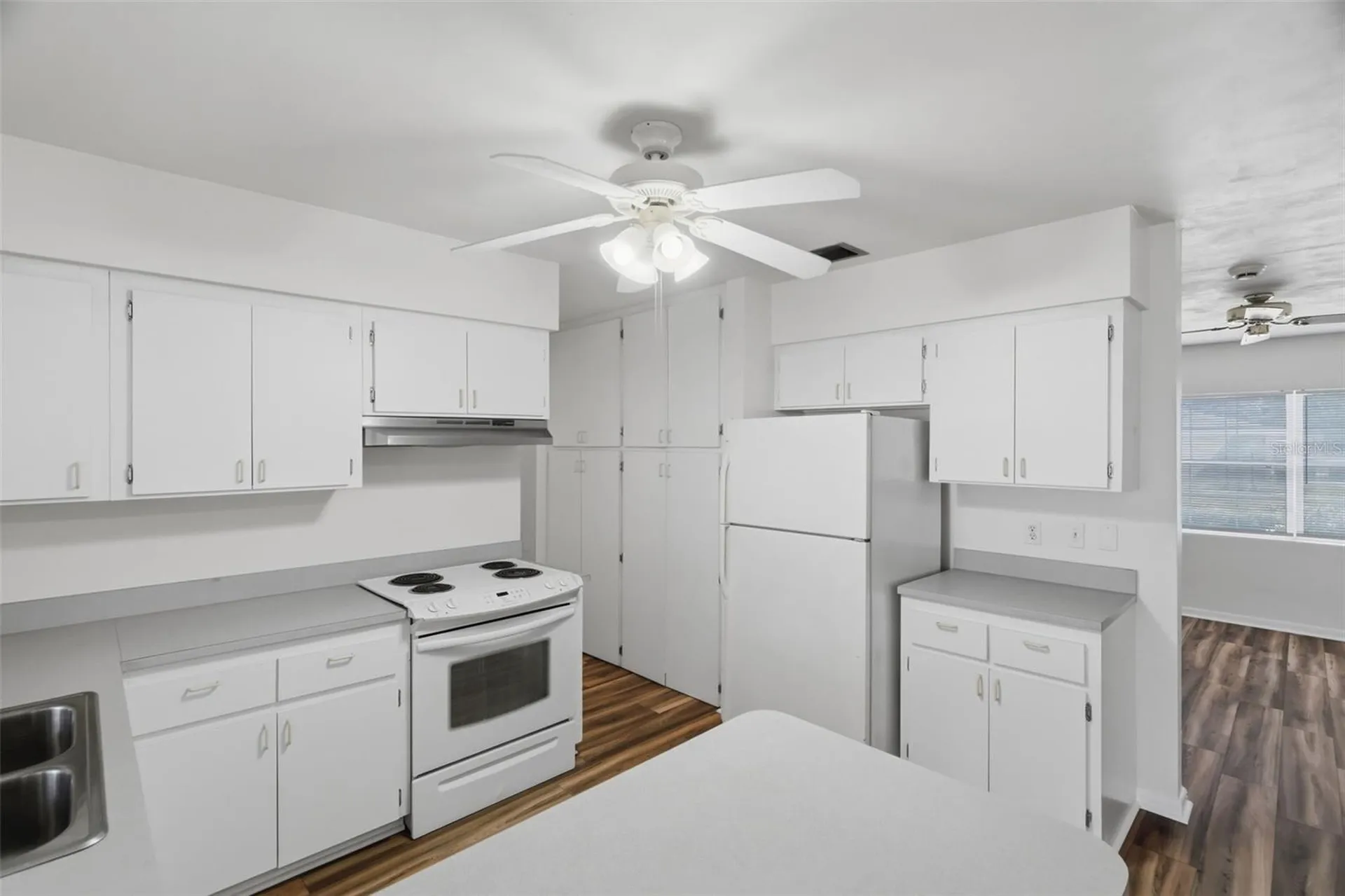 1981 Temple Terrace Clearwater FL 33764