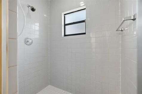 1981 Temple Terrace Clearwater FL 33764