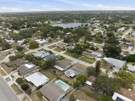 1981 Temple Terrace Clearwater FL 33764