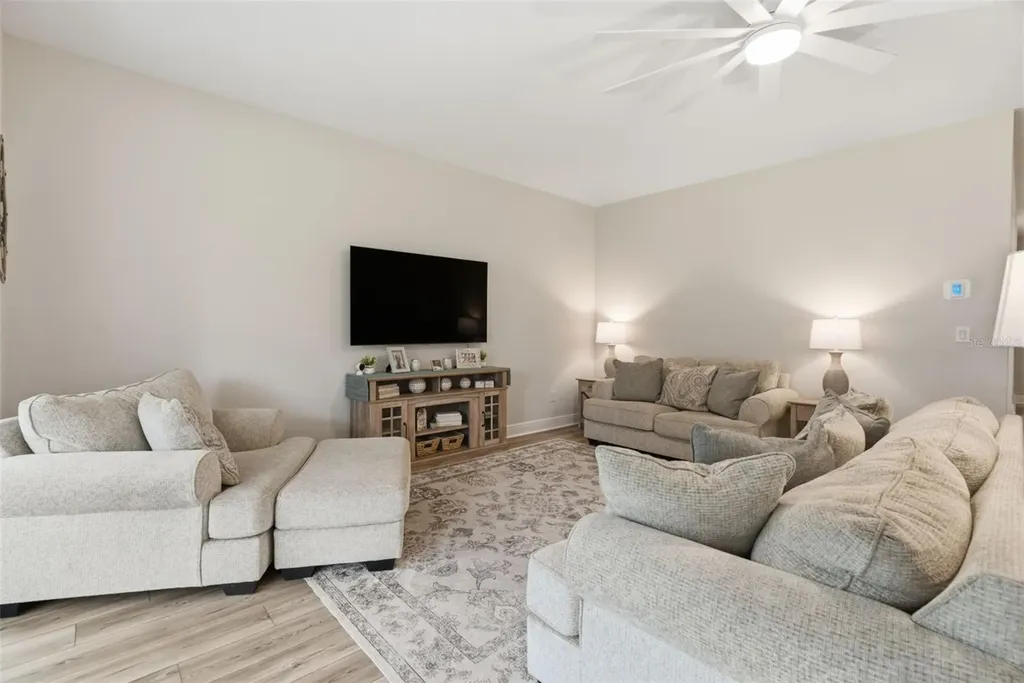 14759 Gallop Run Drive Lithia FL 33547
