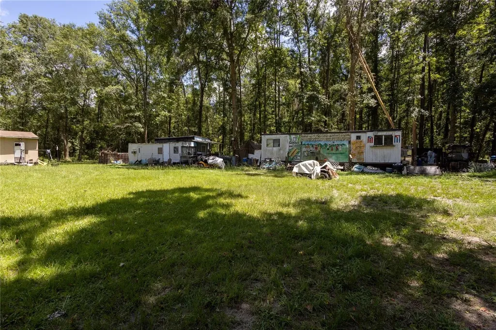 18864 N Highway 329 Micanopy FL 32667