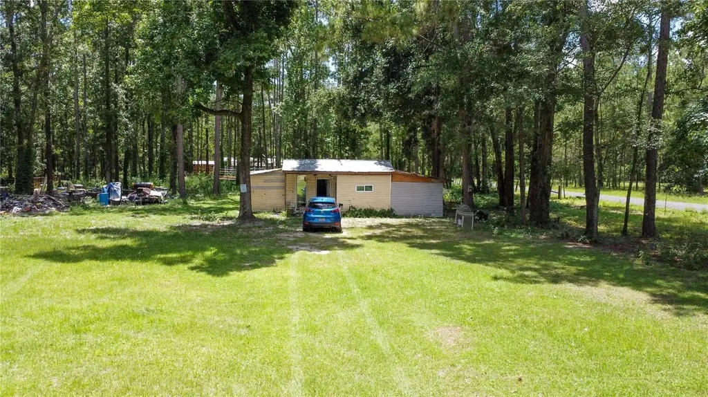 18864 N Highway 329 Micanopy FL 32667