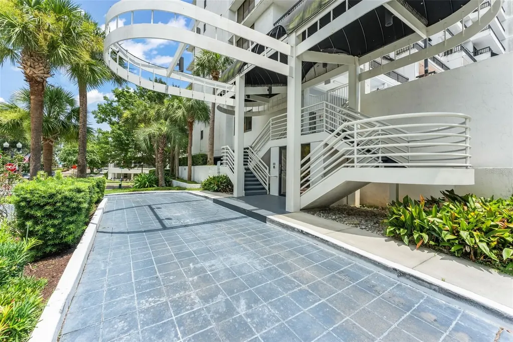 530 E Central Boulevard Orlando FL 32801