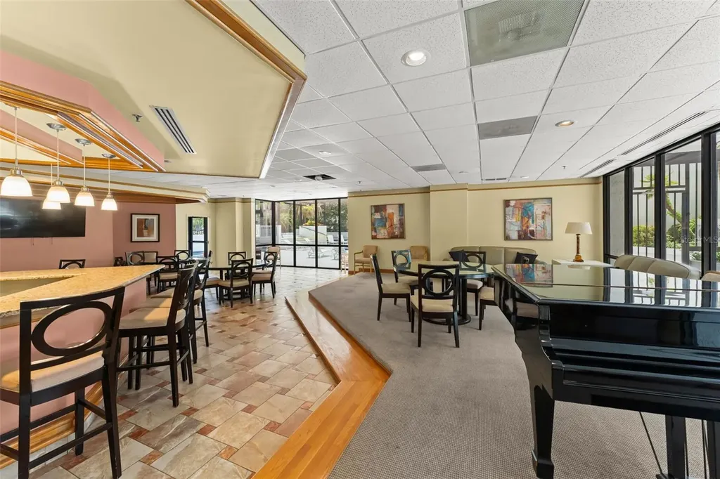 530 E Central Boulevard Orlando FL 32801
