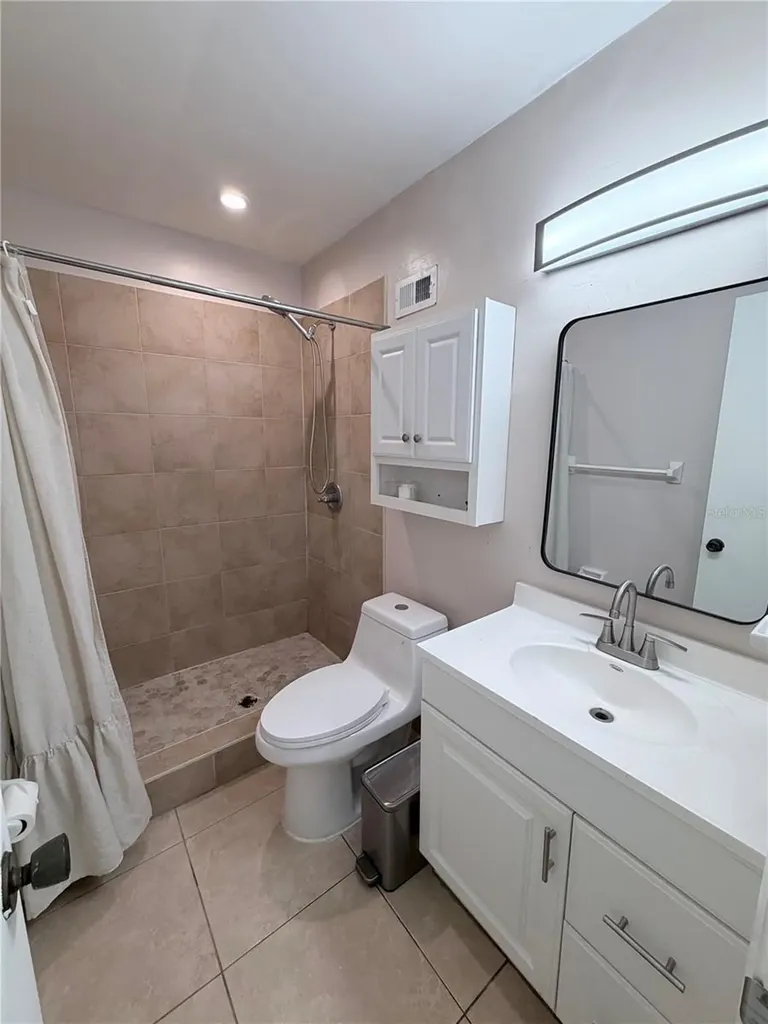 9975 87th Street Seminole FL 33777