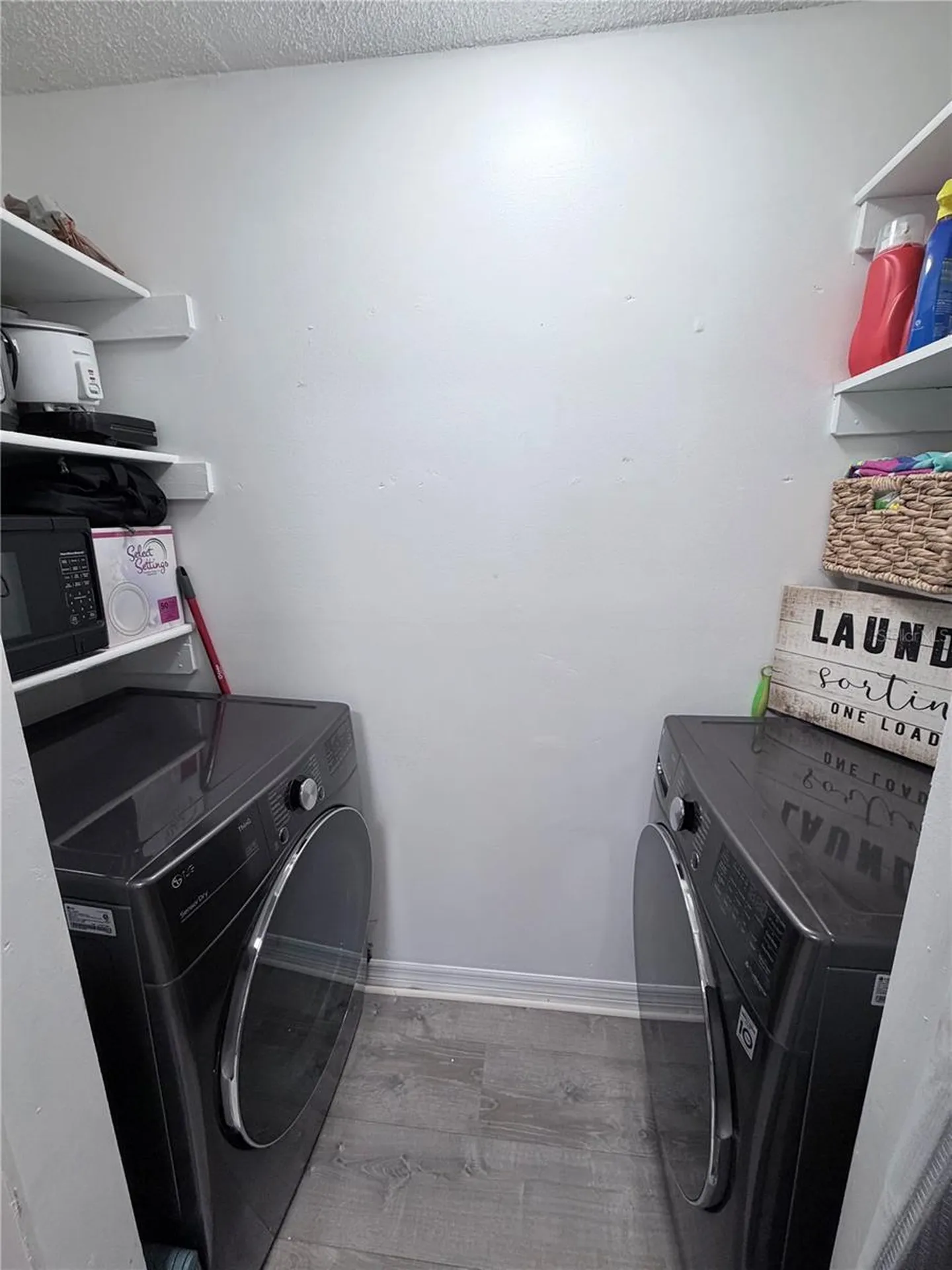 9975 87th Street Seminole FL 33777