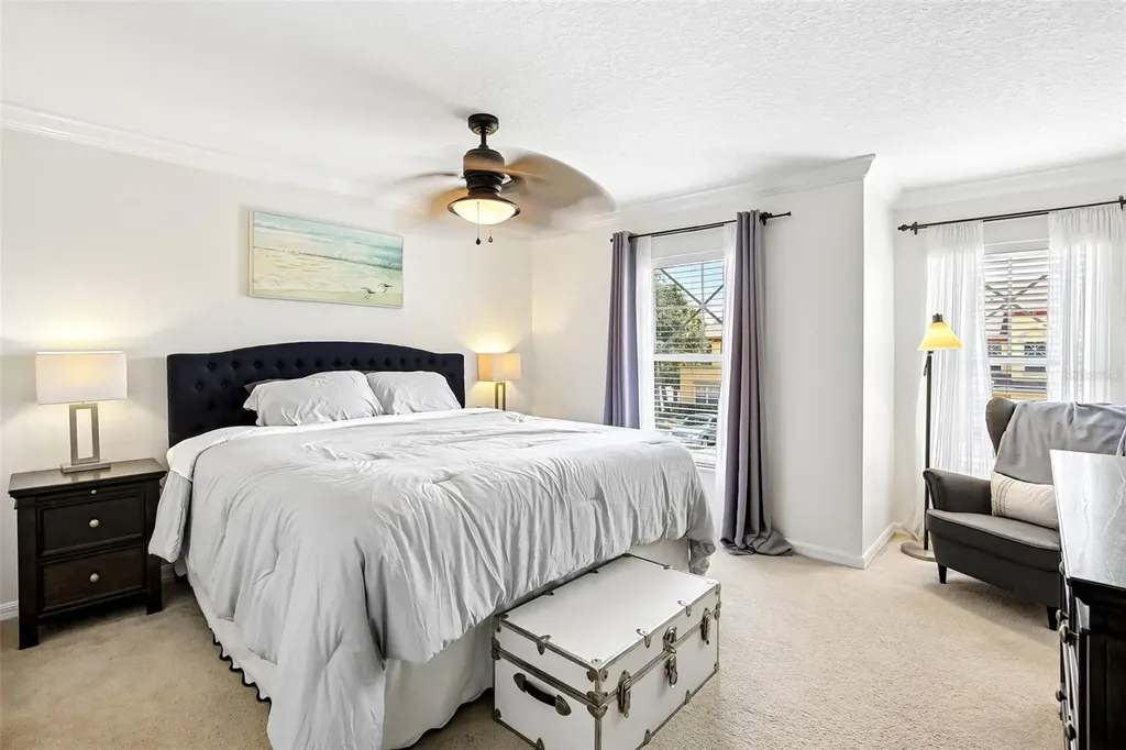 3853 Island Way St Petersburg FL 33705