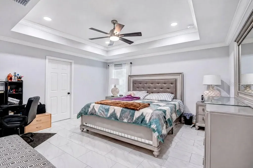 2412 Ainsworth Avenue Deltona FL 32738