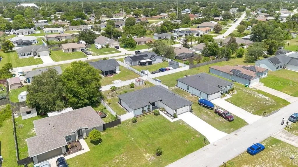 2412 Ainsworth Avenue Deltona FL 32738