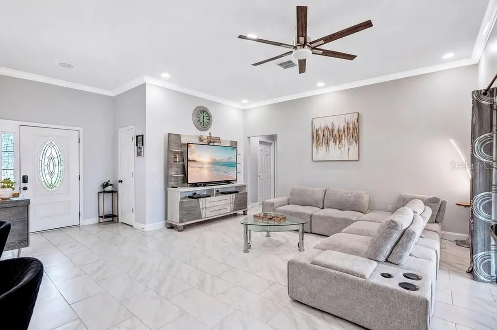 2412 Ainsworth Avenue Deltona FL 32738