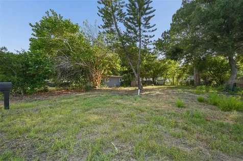 1520 San Mateo Drive Dunedin FL 34698