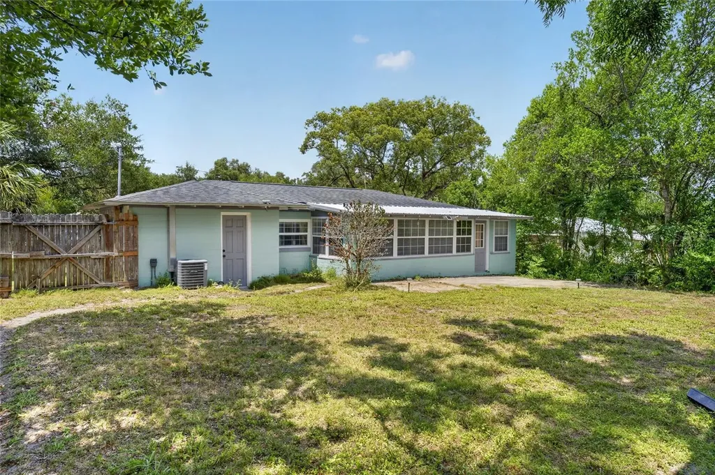 129 Colomba Road Debary FL 32713
