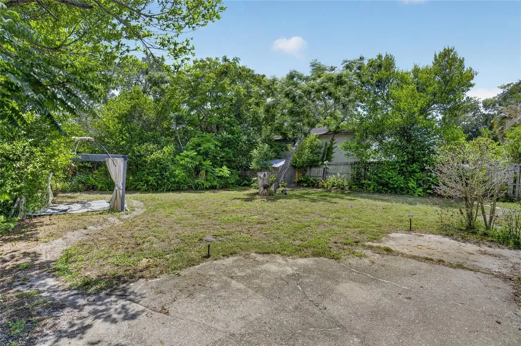 129 Colomba Road Debary FL 32713