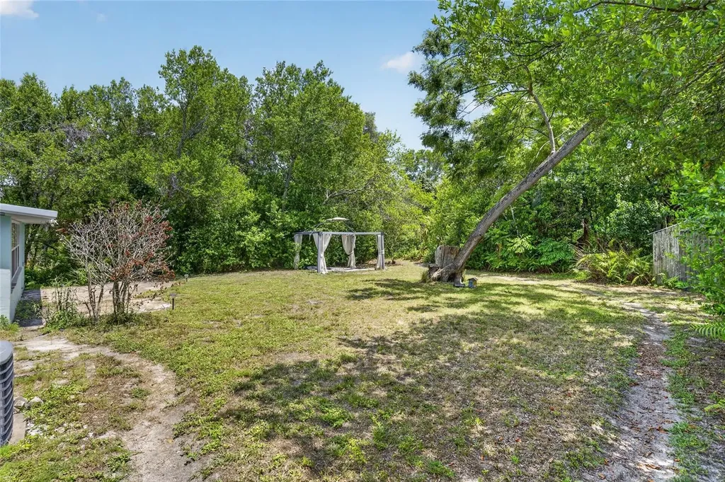 129 Colomba Road Debary FL 32713