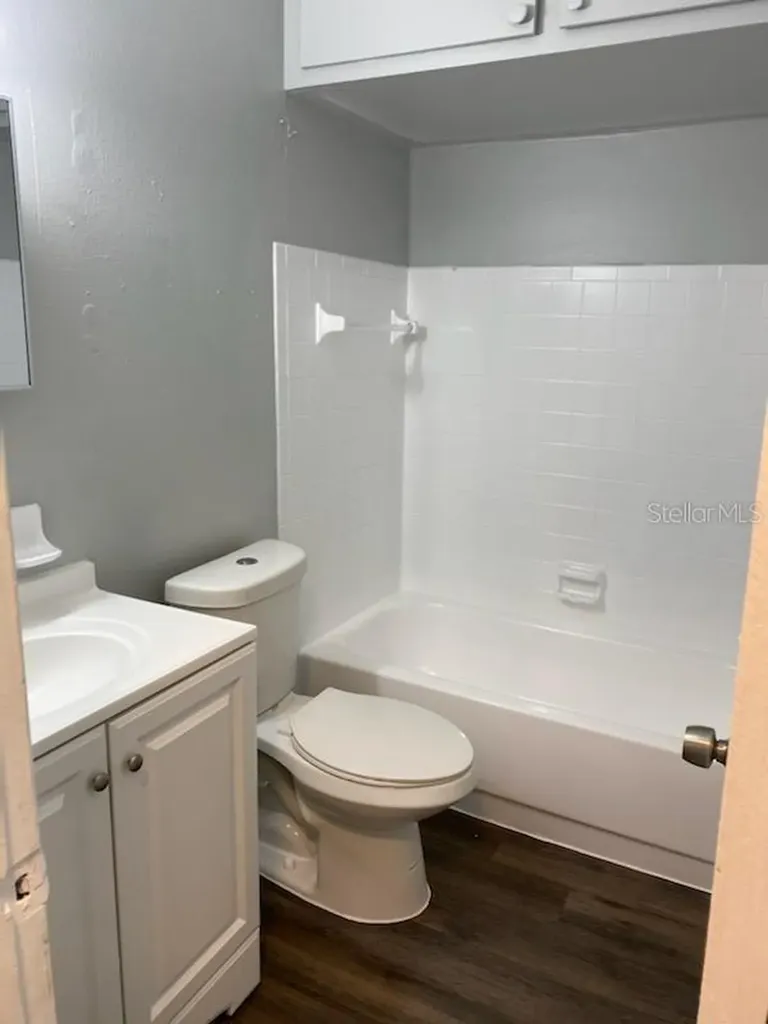 612 88th Avenue N St Petersburg FL 33702