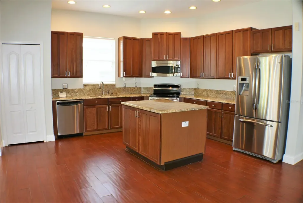 11609 Greensleeve Avenue Tampa FL 33626