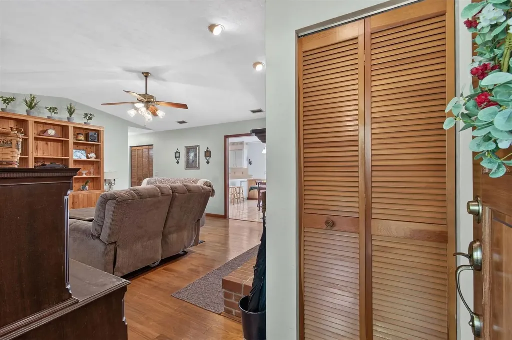 4341 NW 22nd Street Gainesville FL 32605