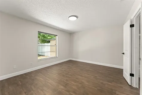 2458 Long Meadow Way Orlando FL 32817