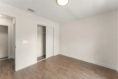 2458 Long Meadow Way Orlando FL 32817