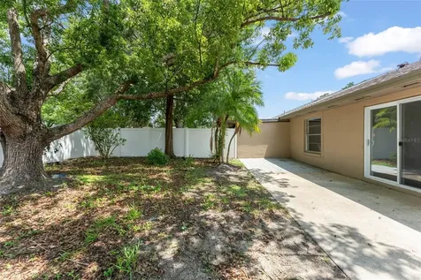 2458 Long Meadow Way Orlando FL 32817