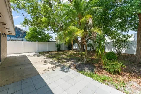 2458 Long Meadow Way Orlando FL 32817