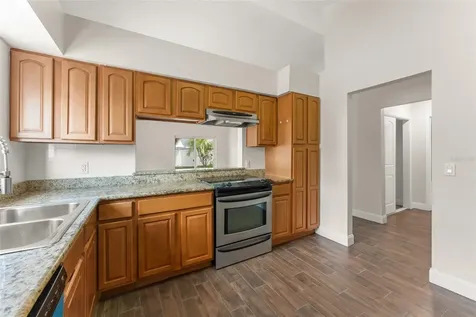 2458 Long Meadow Way Orlando FL 32817