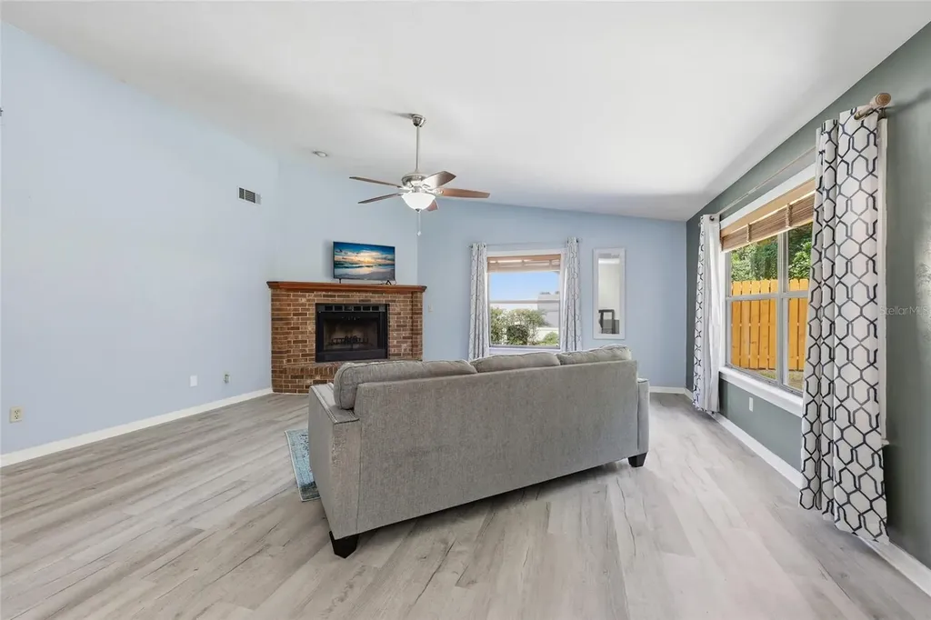 5908 NW 36th Place Gainesville FL 32606