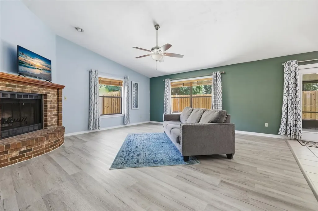 5908 NW 36th Place Gainesville FL 32606
