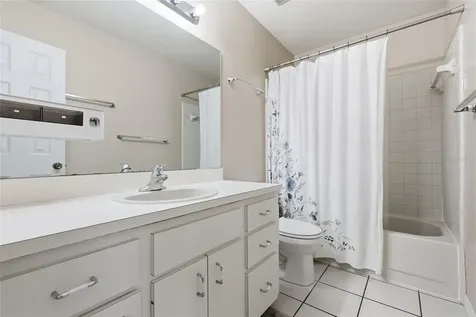 5908 NW 36th Place Gainesville FL 32606