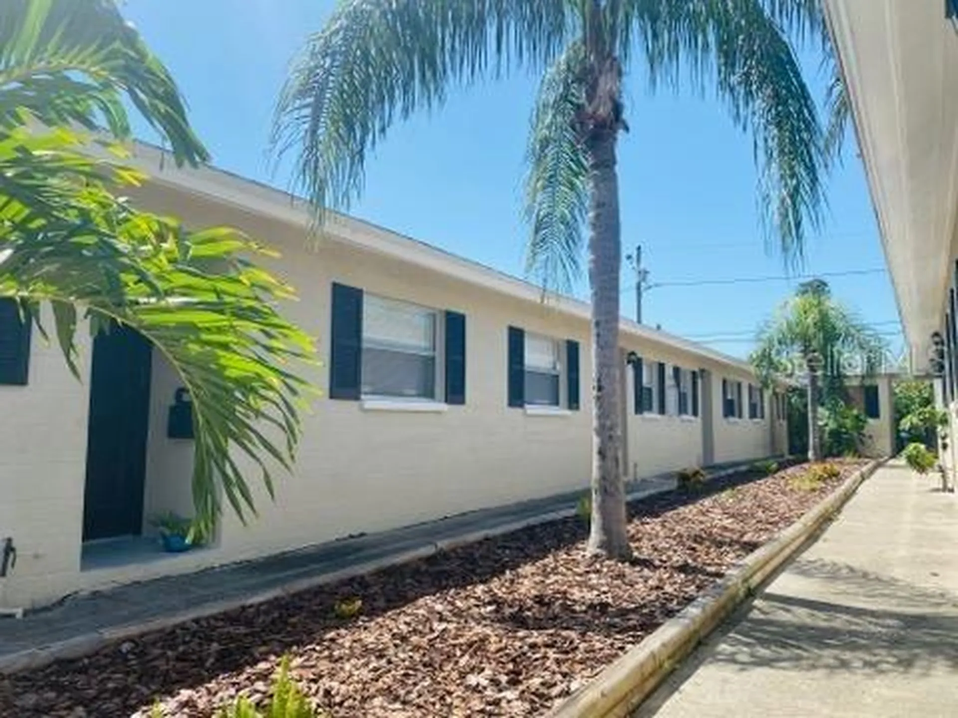 646 88th Avenue N St Petersburg FL 33702