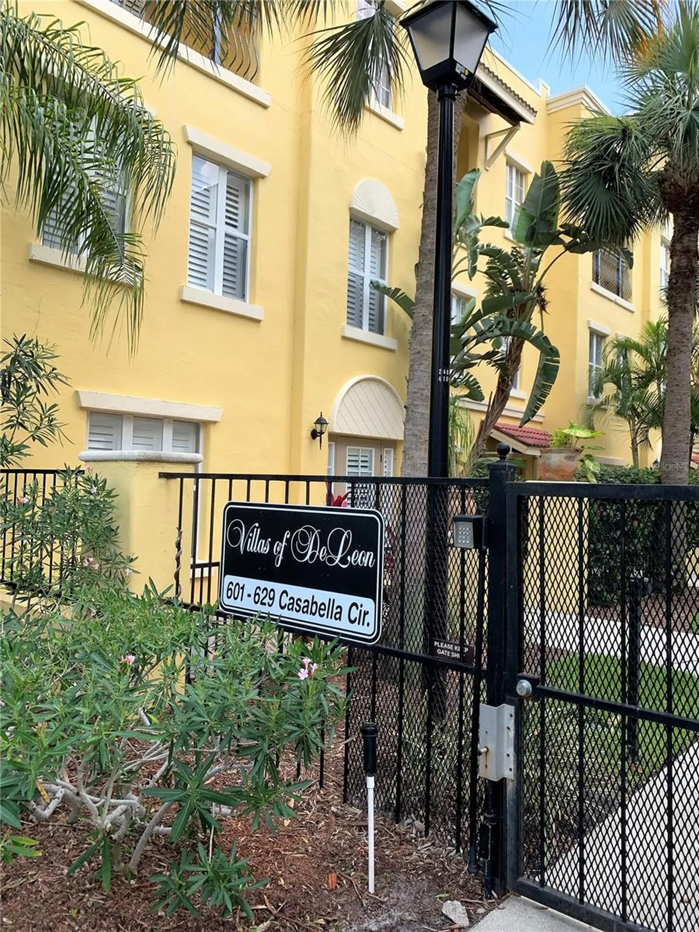 601 Casabella Circle Tampa FL 33609