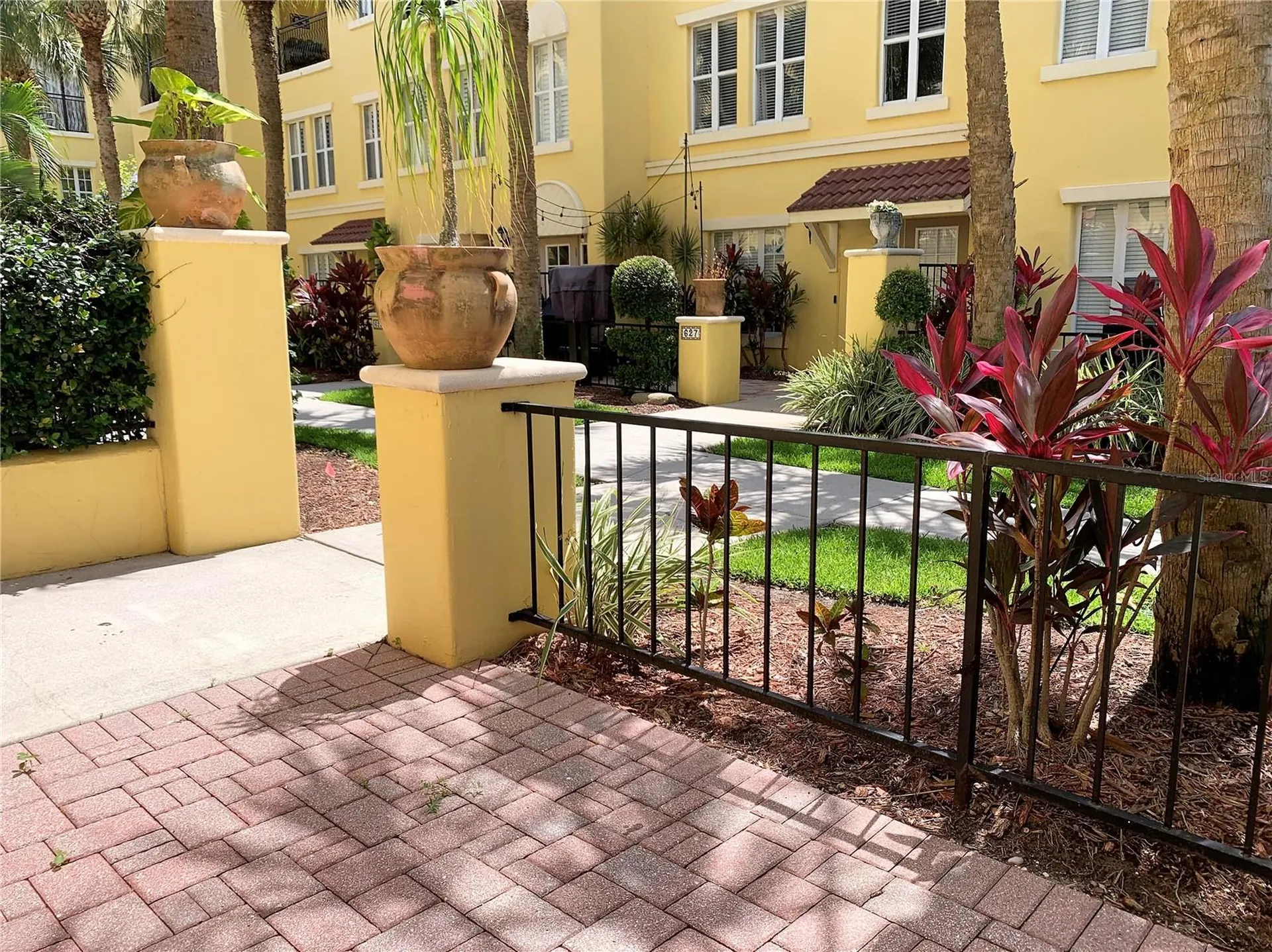 601 Casabella Circle Tampa FL 33609