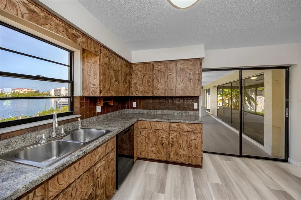 8046 Bayhaven Drive Seminole FL 33776