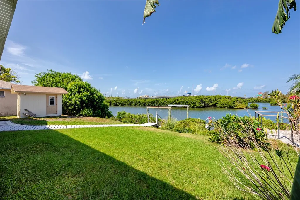 8046 Bayhaven Drive Seminole FL 33776