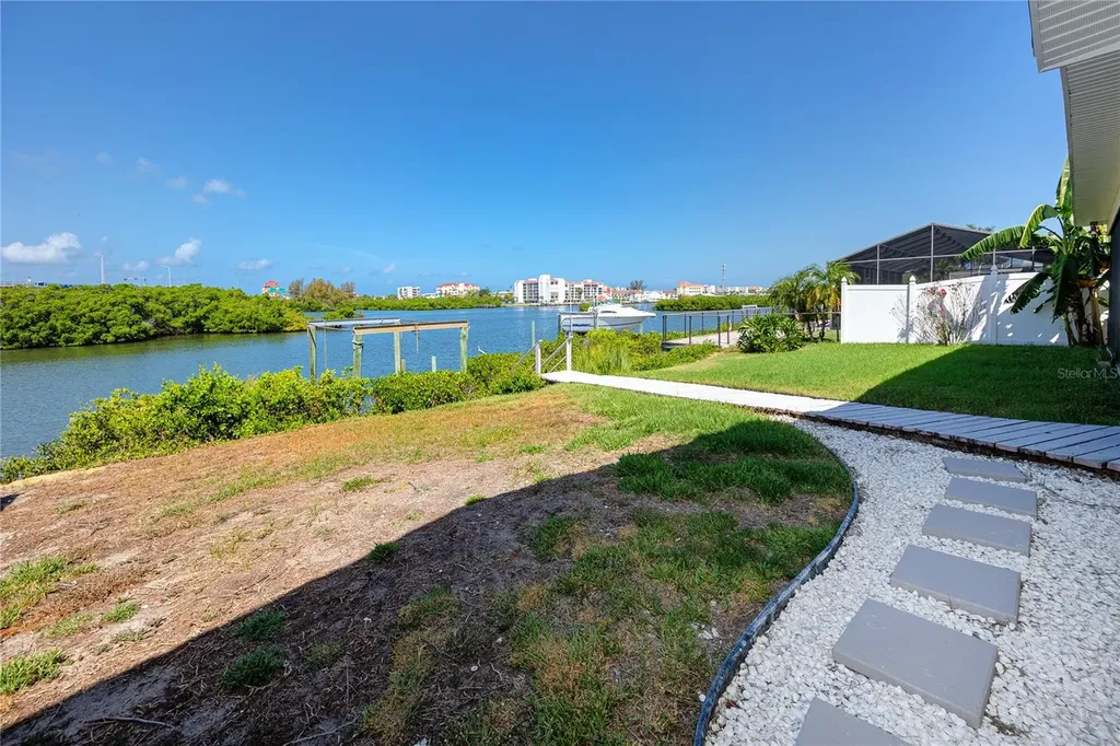 8046 Bayhaven Drive Seminole FL 33776
