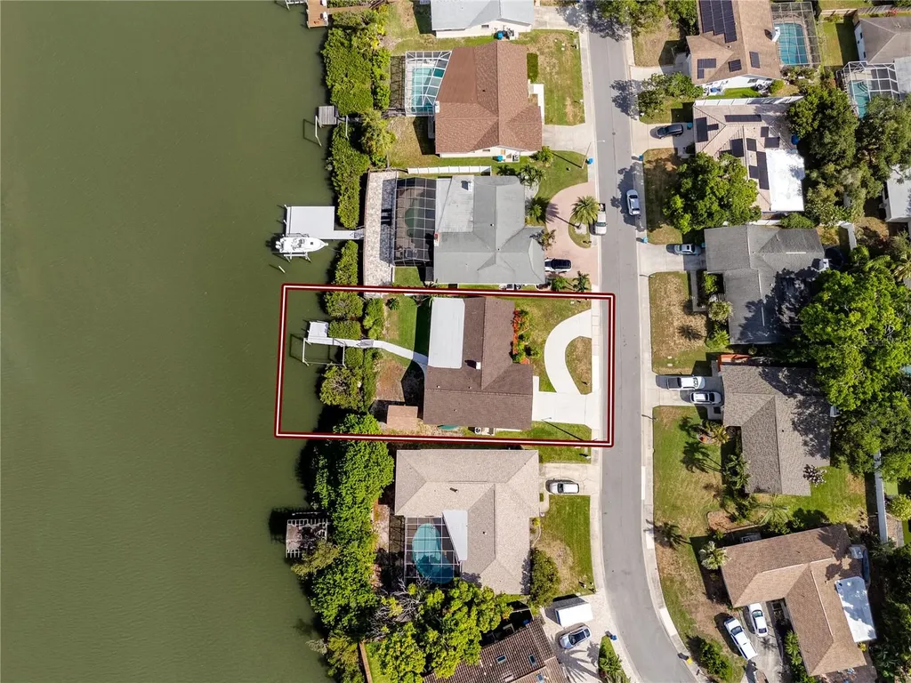8046 Bayhaven Drive Seminole FL 33776
