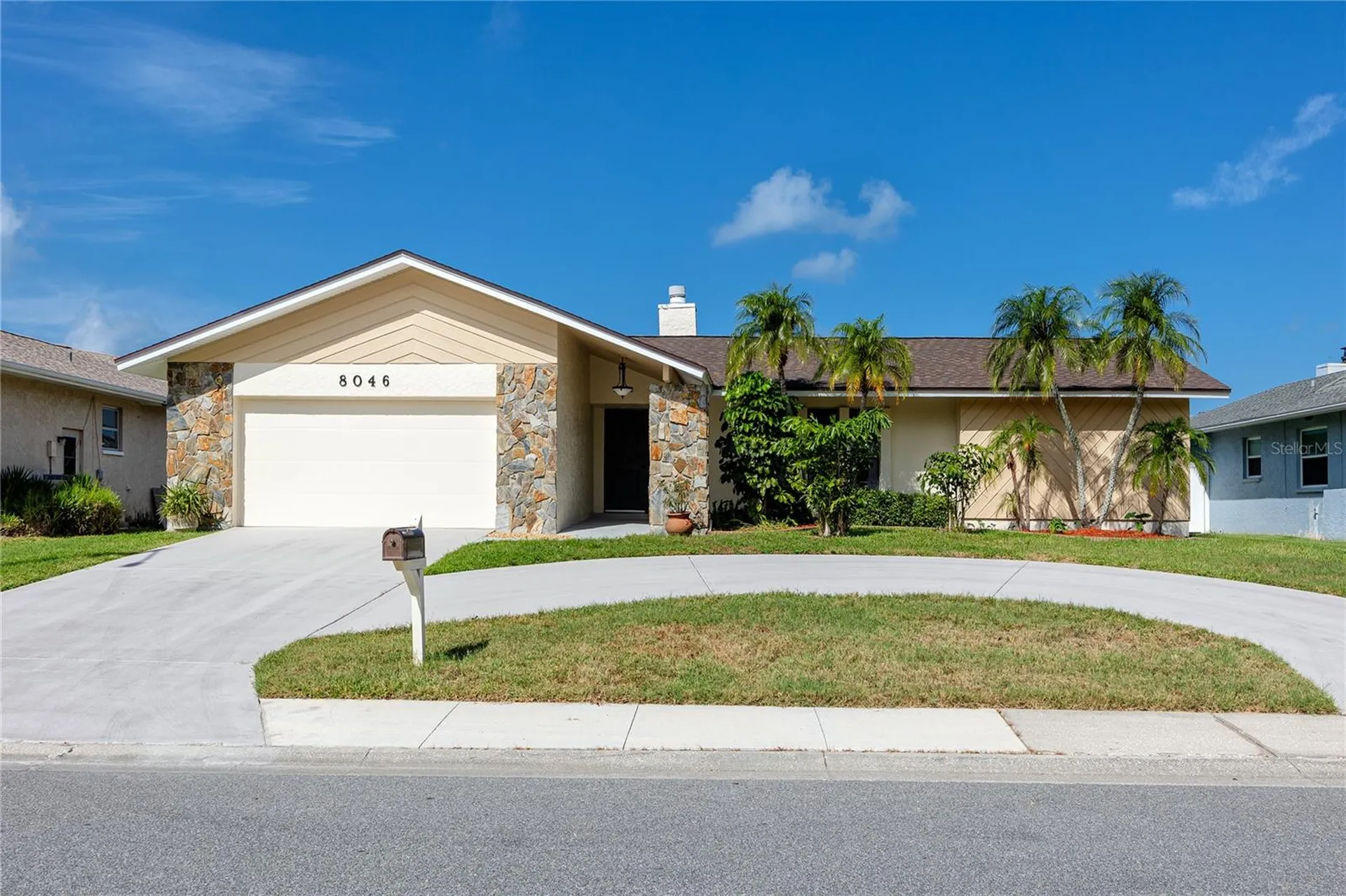 8046 Bayhaven Drive Seminole FL 33776