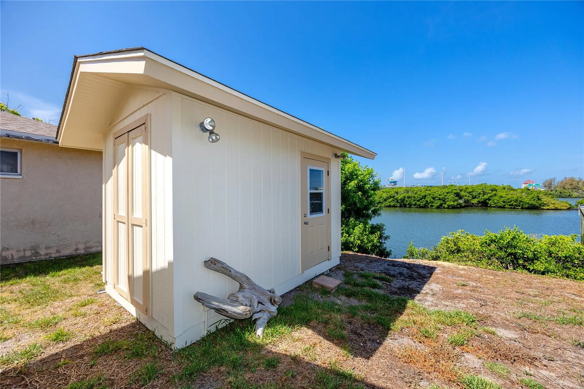 8046 Bayhaven Drive Seminole FL 33776