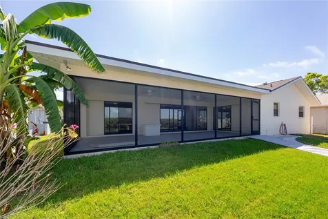 8046 Bayhaven Drive Seminole FL 33776