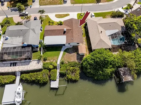 8046 Bayhaven Drive Seminole FL 33776