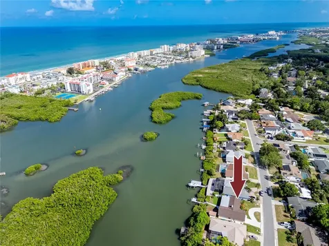 8046 Bayhaven Drive Seminole FL 33776