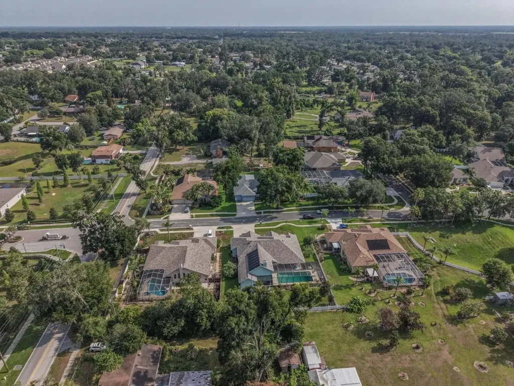 4704 Stone Hollow Court Valrico FL 33596