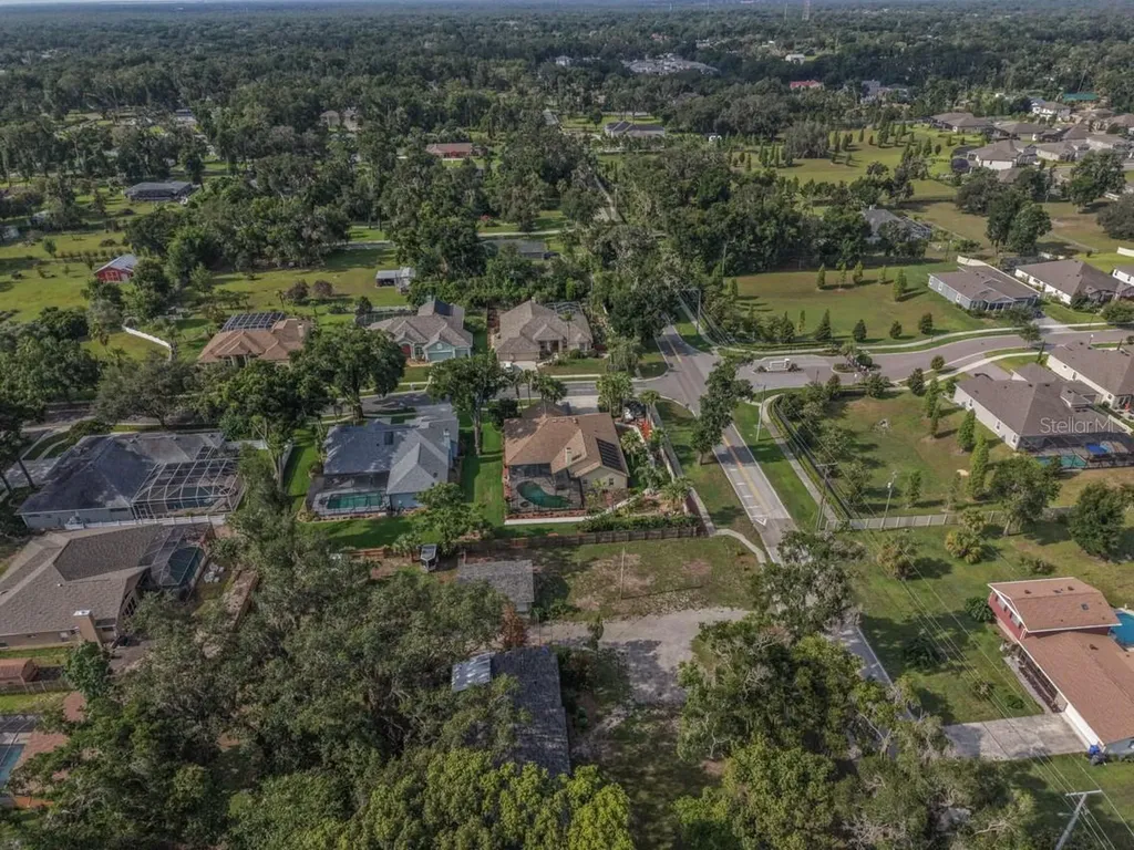 4704 Stone Hollow Court Valrico FL 33596