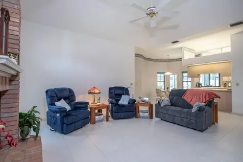 4704 Stone Hollow Court Valrico FL 33596