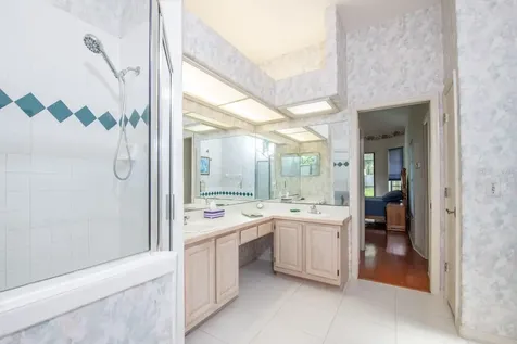 4704 Stone Hollow Court Valrico FL 33596
