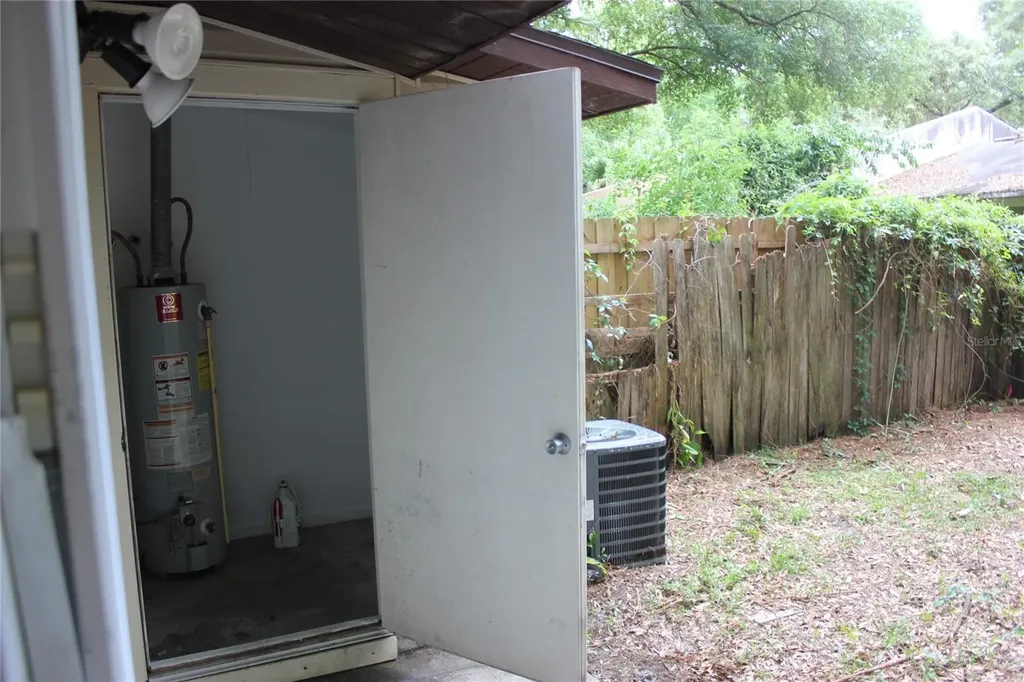 7011 SW 17th Place Gainesville FL 32607